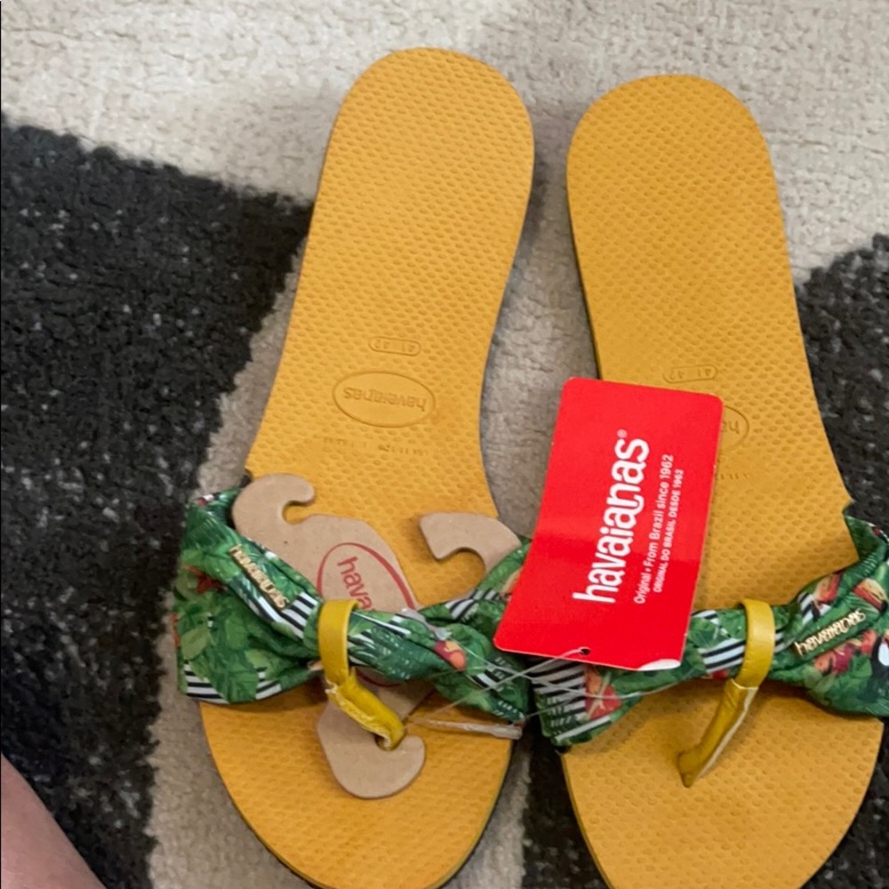 Sandal